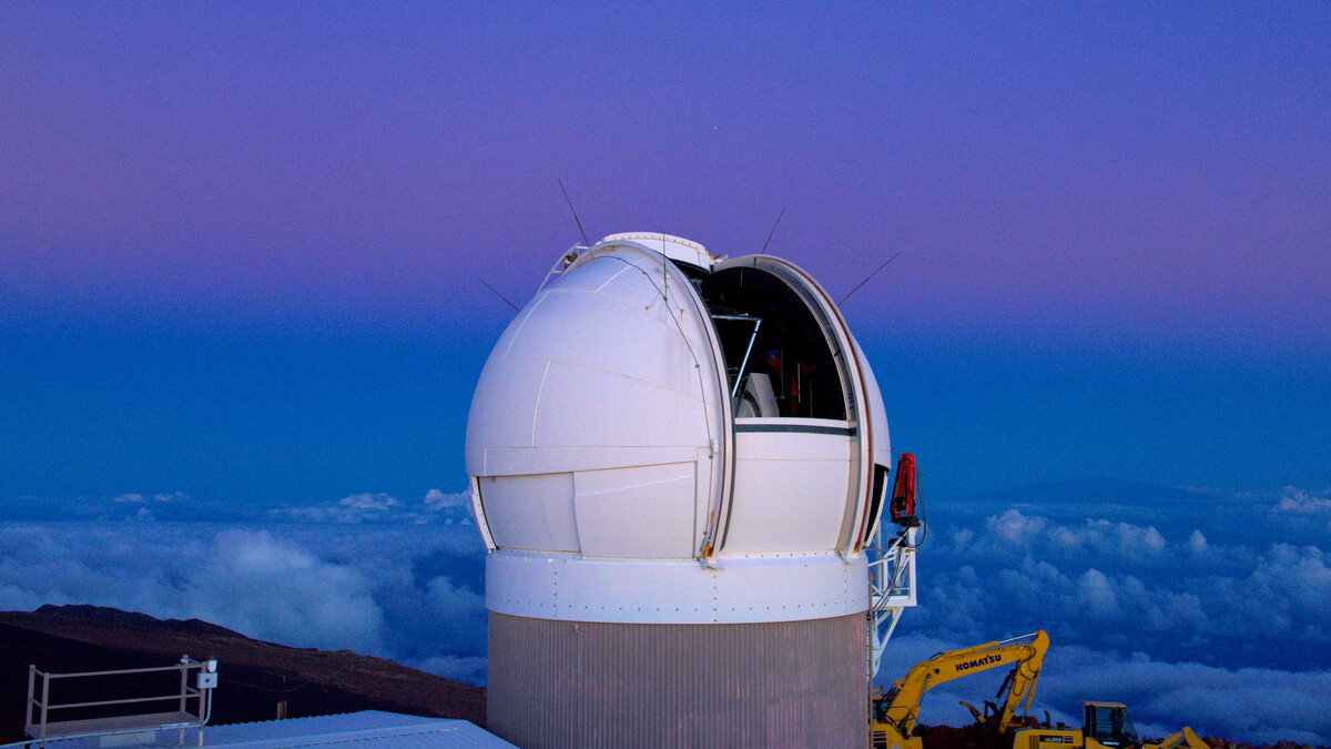 Pan-STARRS telescope, Hawaii in Asteroid Hunters 3D